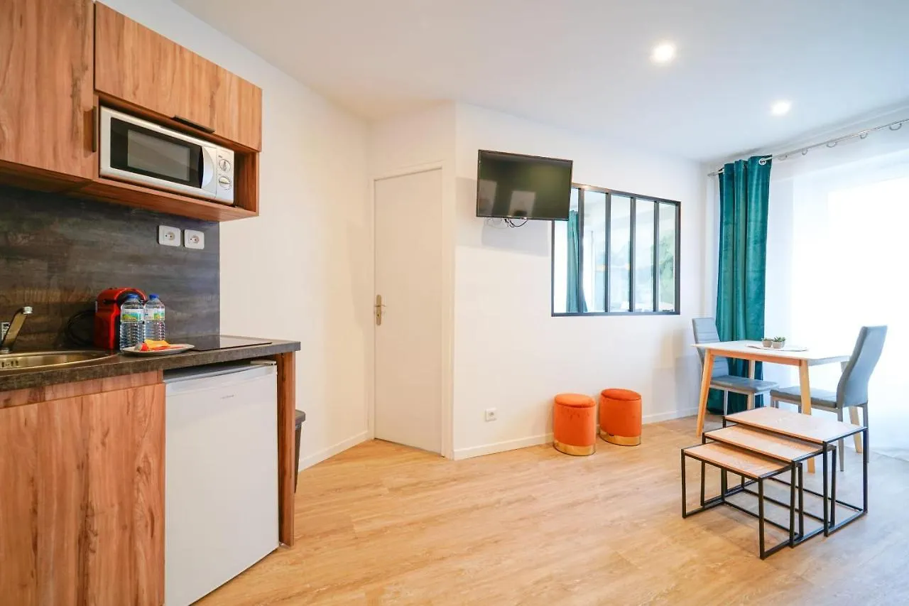Design Apartment In Paris City Center 8Th Neighborhood