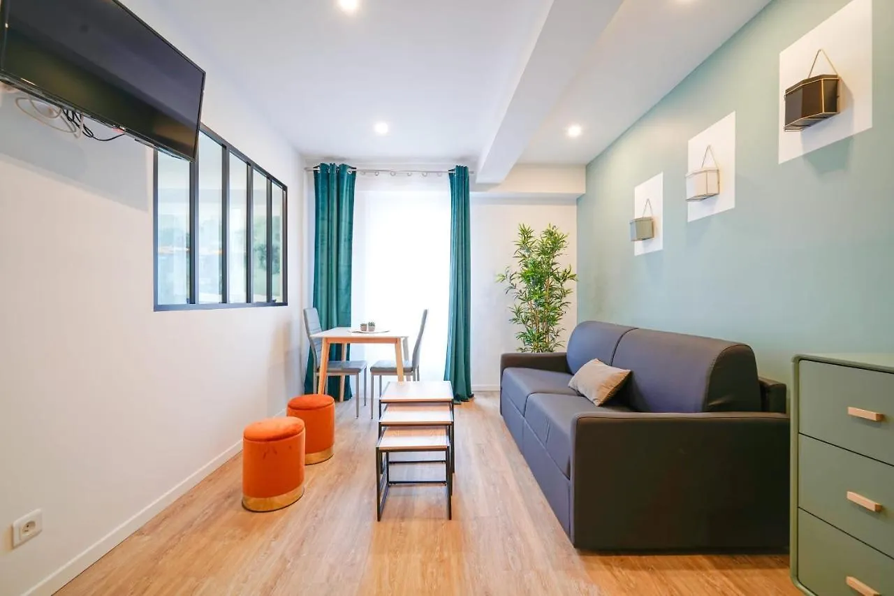 Design Apartment In Paris City Center 8Th Neighborhood